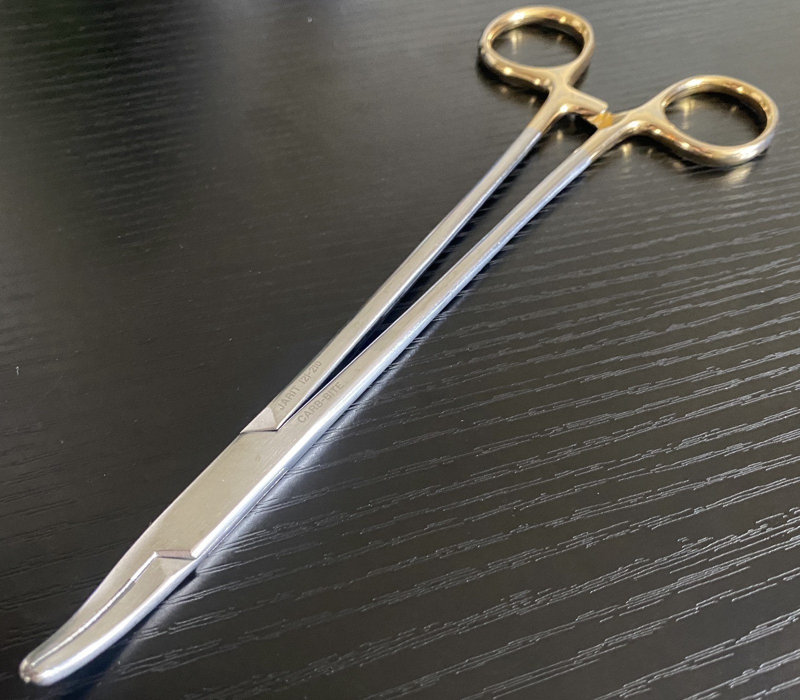 Jarit 121-210 Curved Heaney Needle Holder – Carb-Bite – 8 Inch – Used