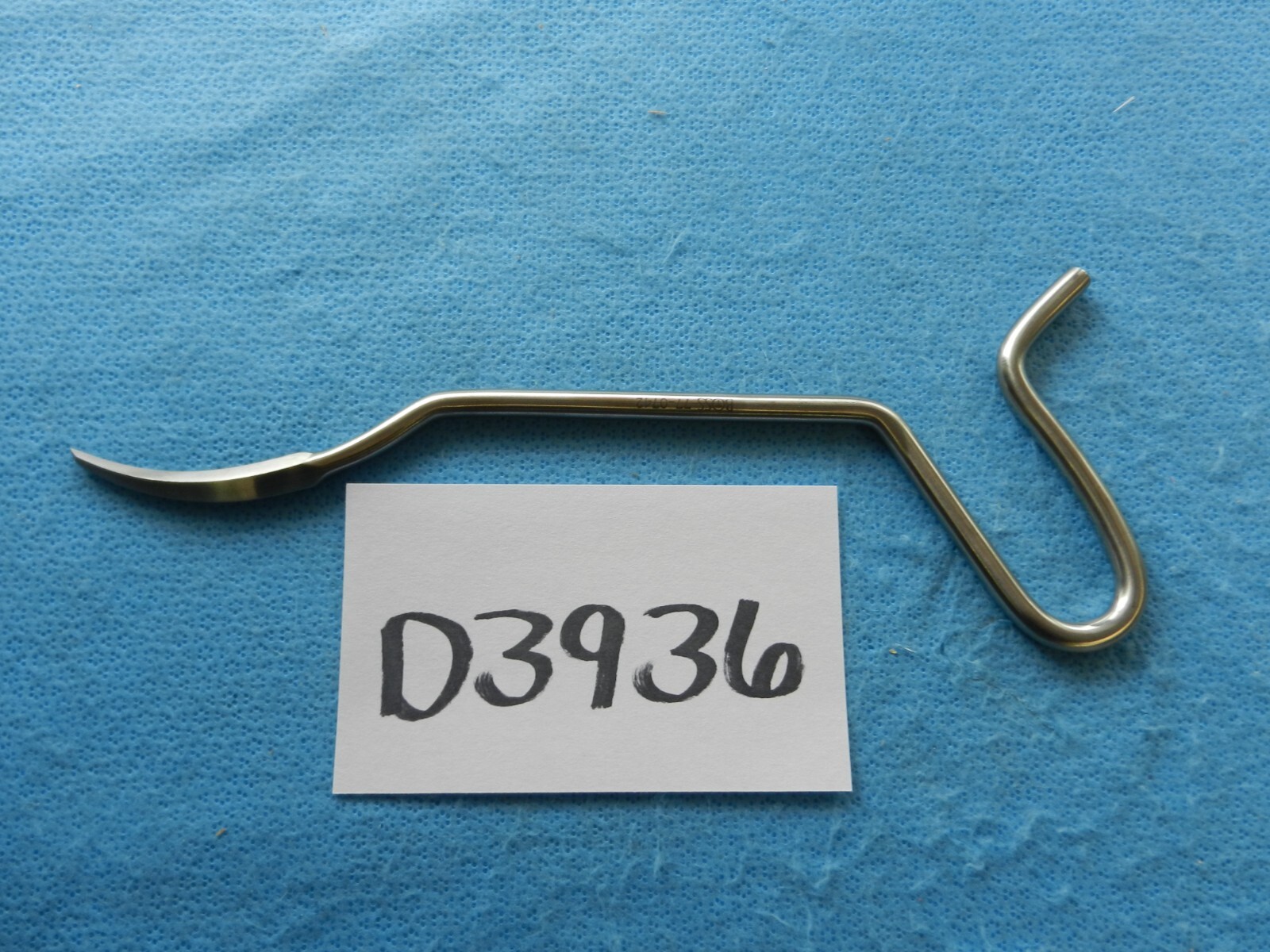 D3936 Boss Surgical Pointed Awl 77-7042