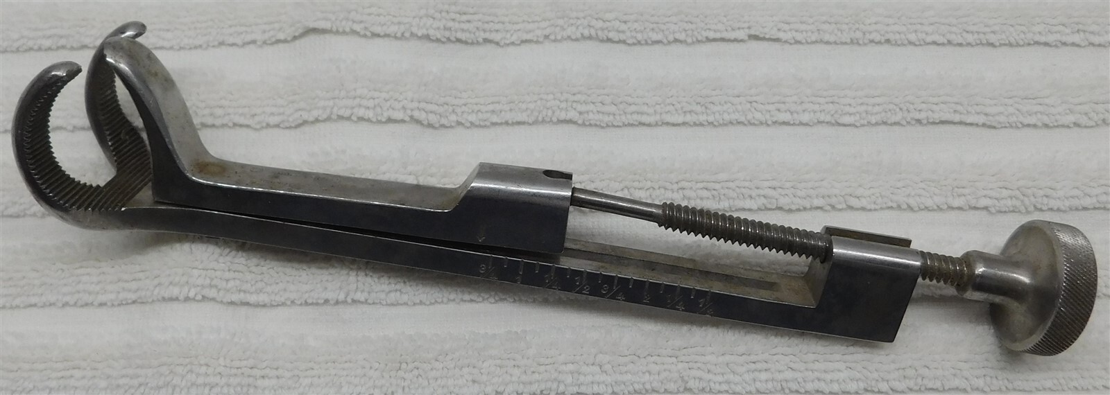 Vintage Zimmer Antique Medical Device Surgical Orthopedic Bone Clamp