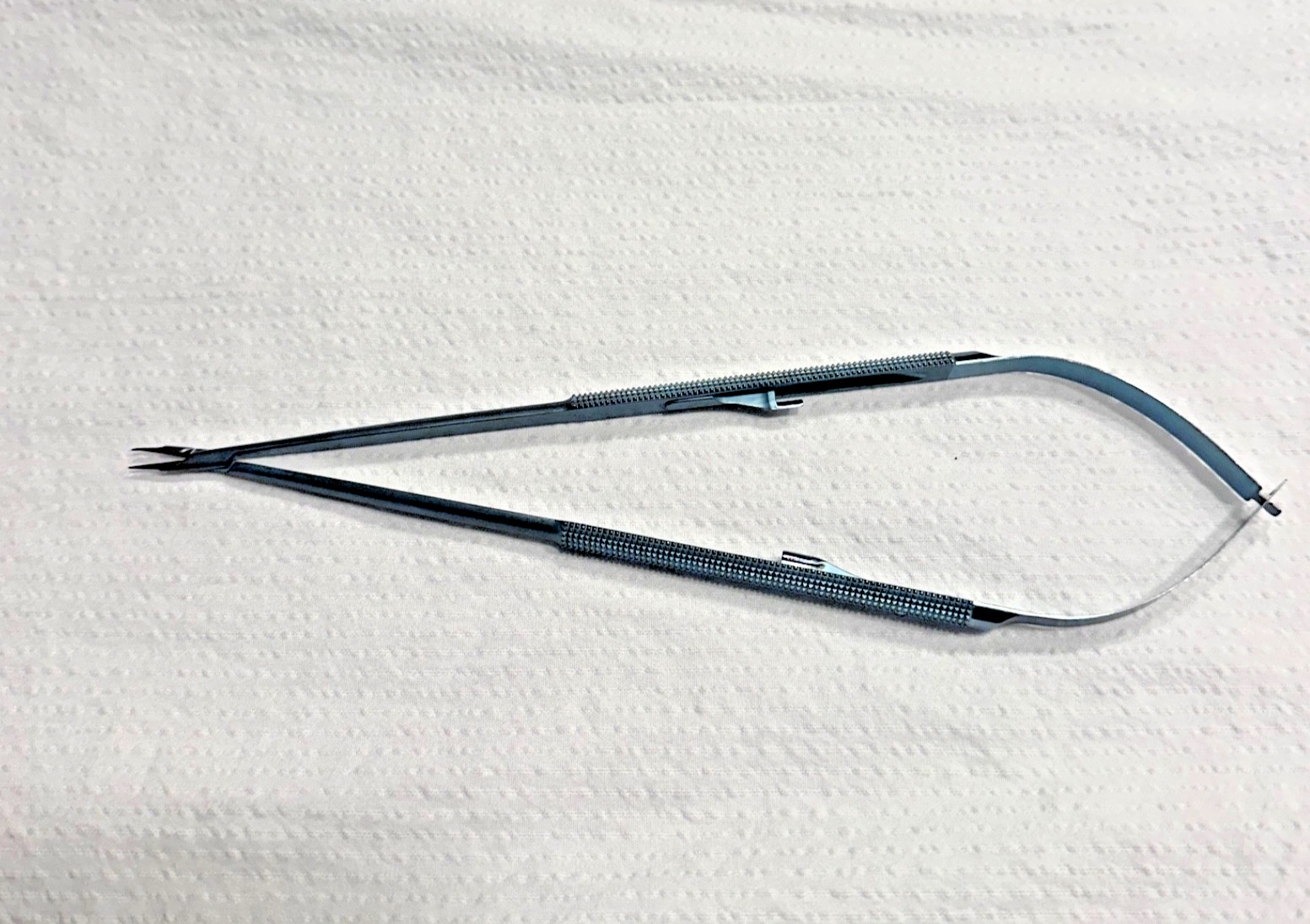ASSI. T218 Classic MicroLite Titanium Forceps 18cm – 0.15mm tip