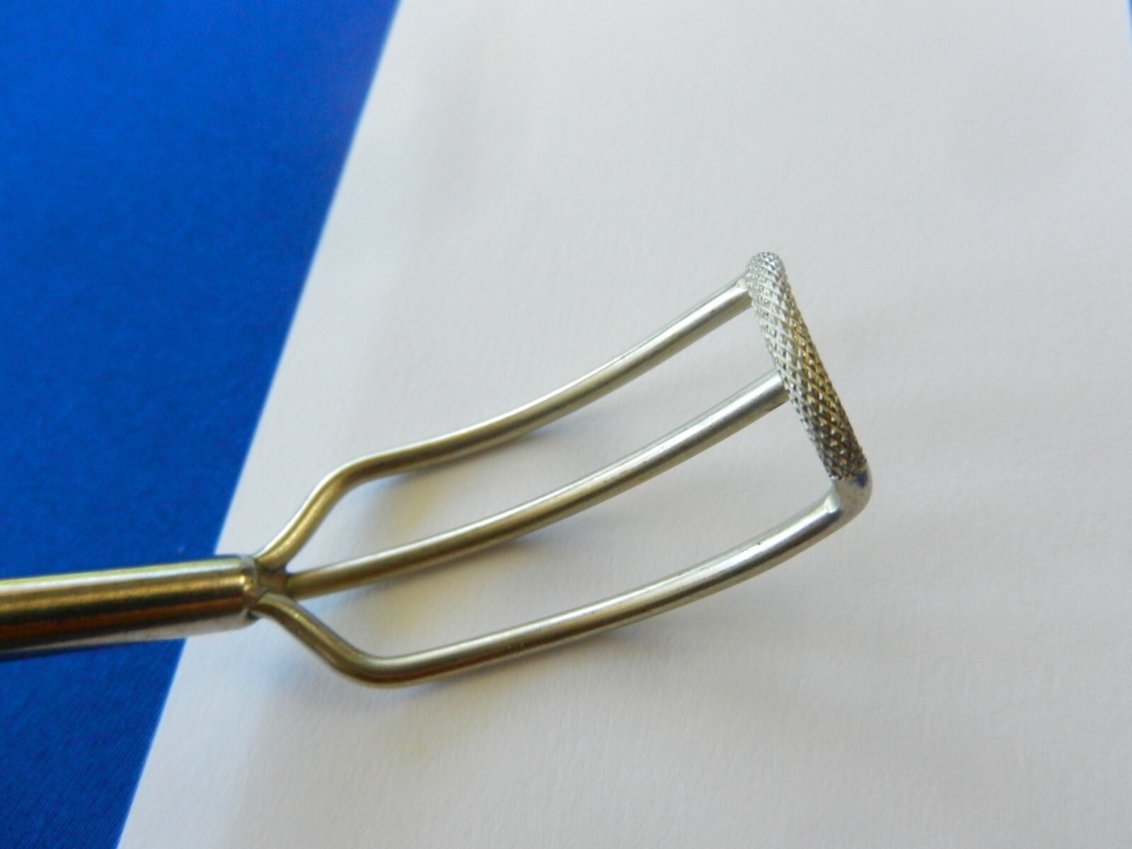 E1802 Geister Surgical Cooley 20mm Small Atrial Retractor 29-1500HS