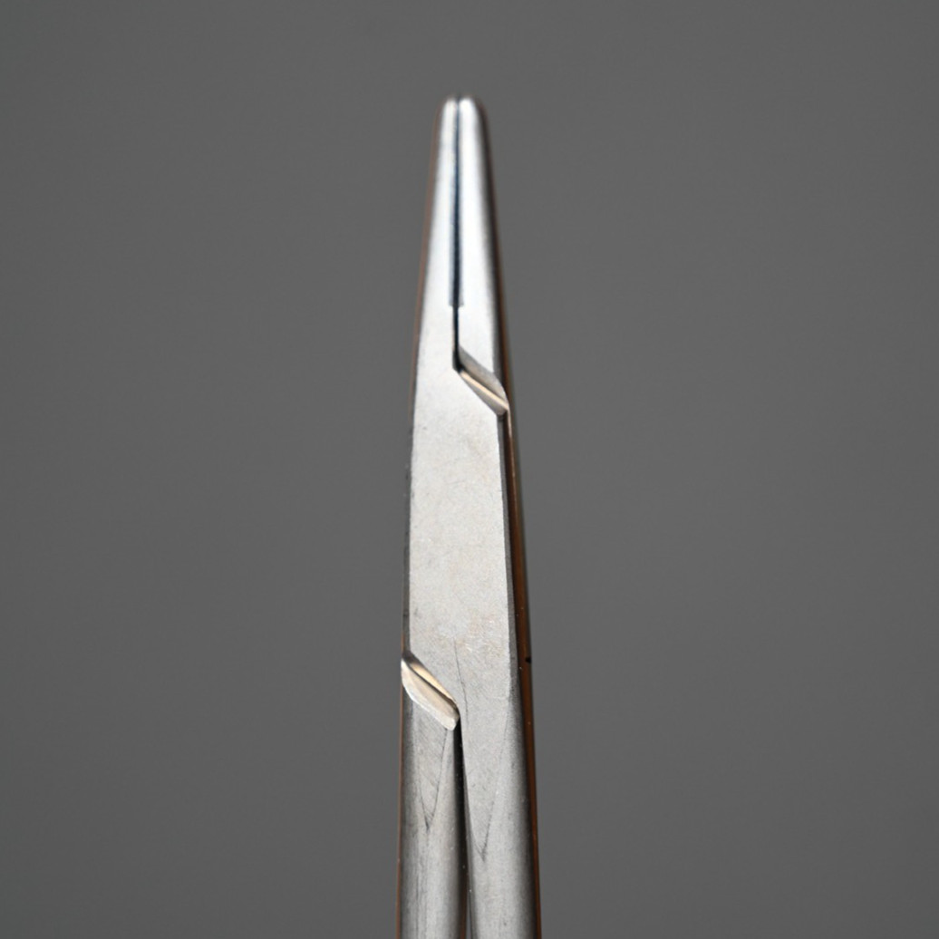 Aesculap BM067R Durogrip TC Mayo-Hegar Needle Holder 8 in Serrated Jaw