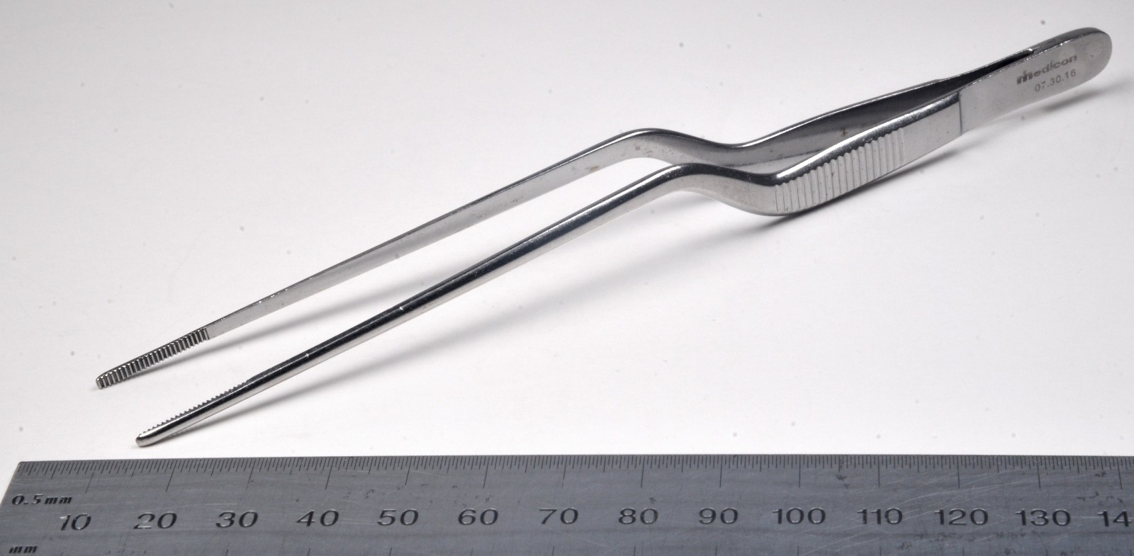 Medicon #07.30.16 Gruenwald Forceps 6¼” Surgical Bayonet Serrated Germany