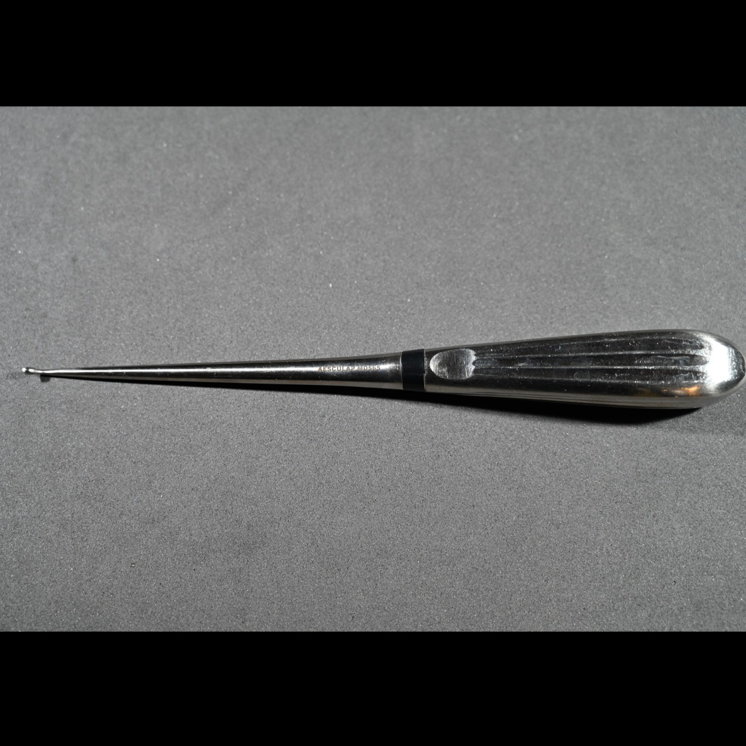 Aesculap MD565 Epstein Spinal Curette Size #000 2 mm Tip 8 in