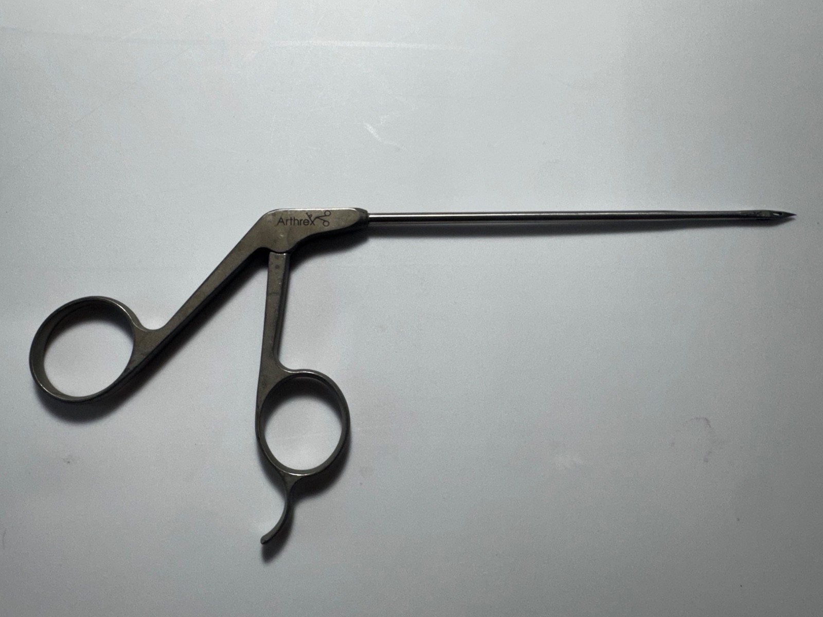 Arthrex 2.75mm Birdbeak Straight Arthroscopic Forceps Model AR-11880