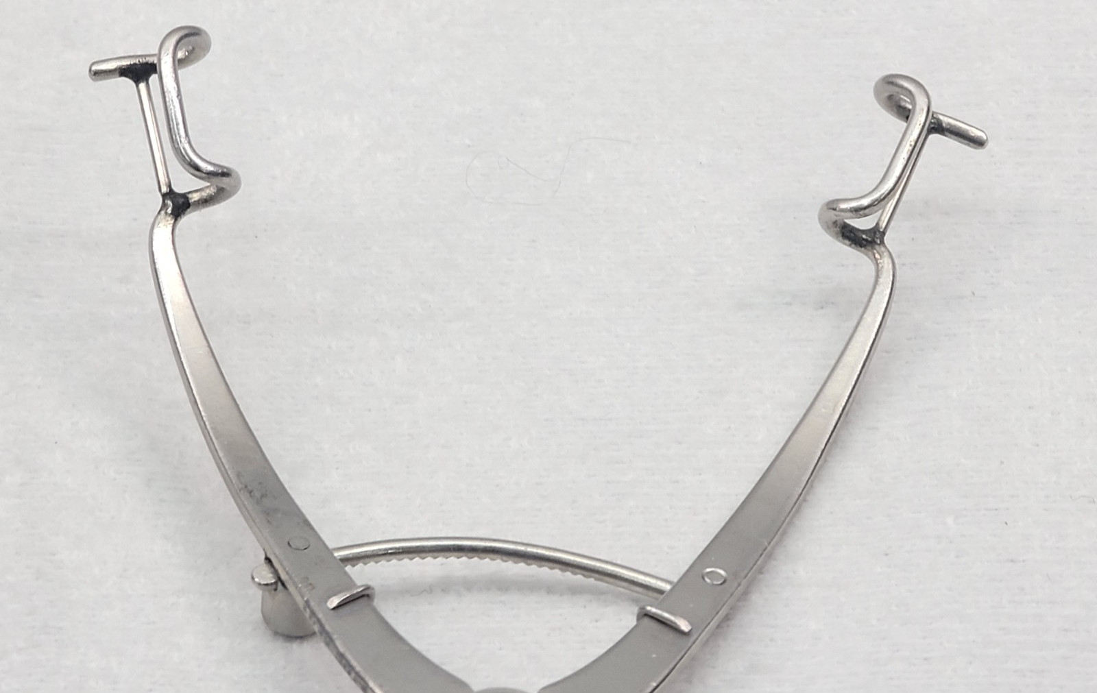Storz E4051 Ophthalmic Williams Eye Speculum, 11mm