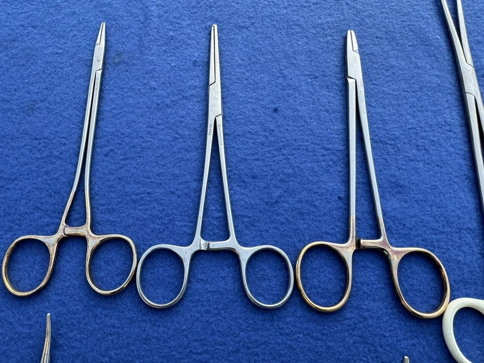 Set of Symmetry Surgical Instruments