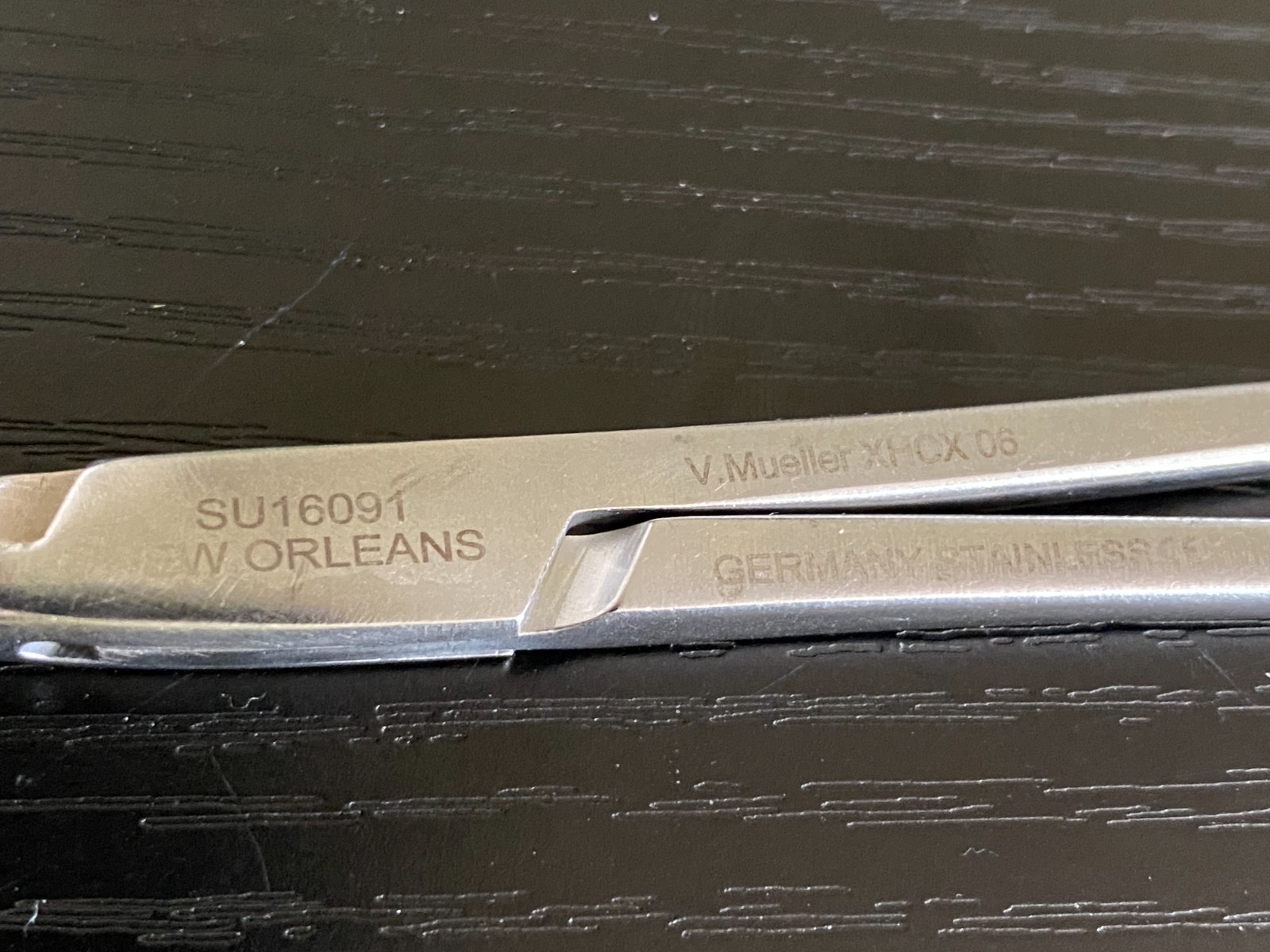 V. Mueller SU16091 Needle Holder Vital New Orleans – 7 Inch – Stainless – Used