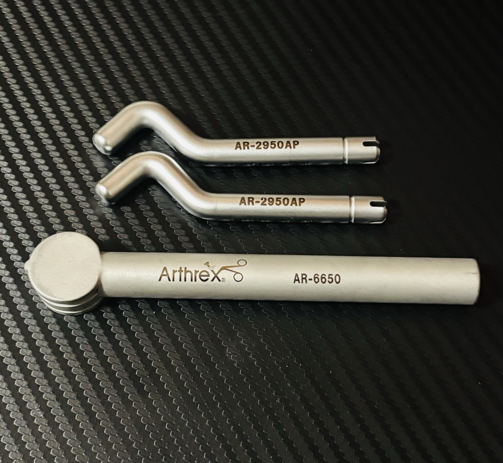 Arthrex lot (adjustment Posts X2/ Bending Tool