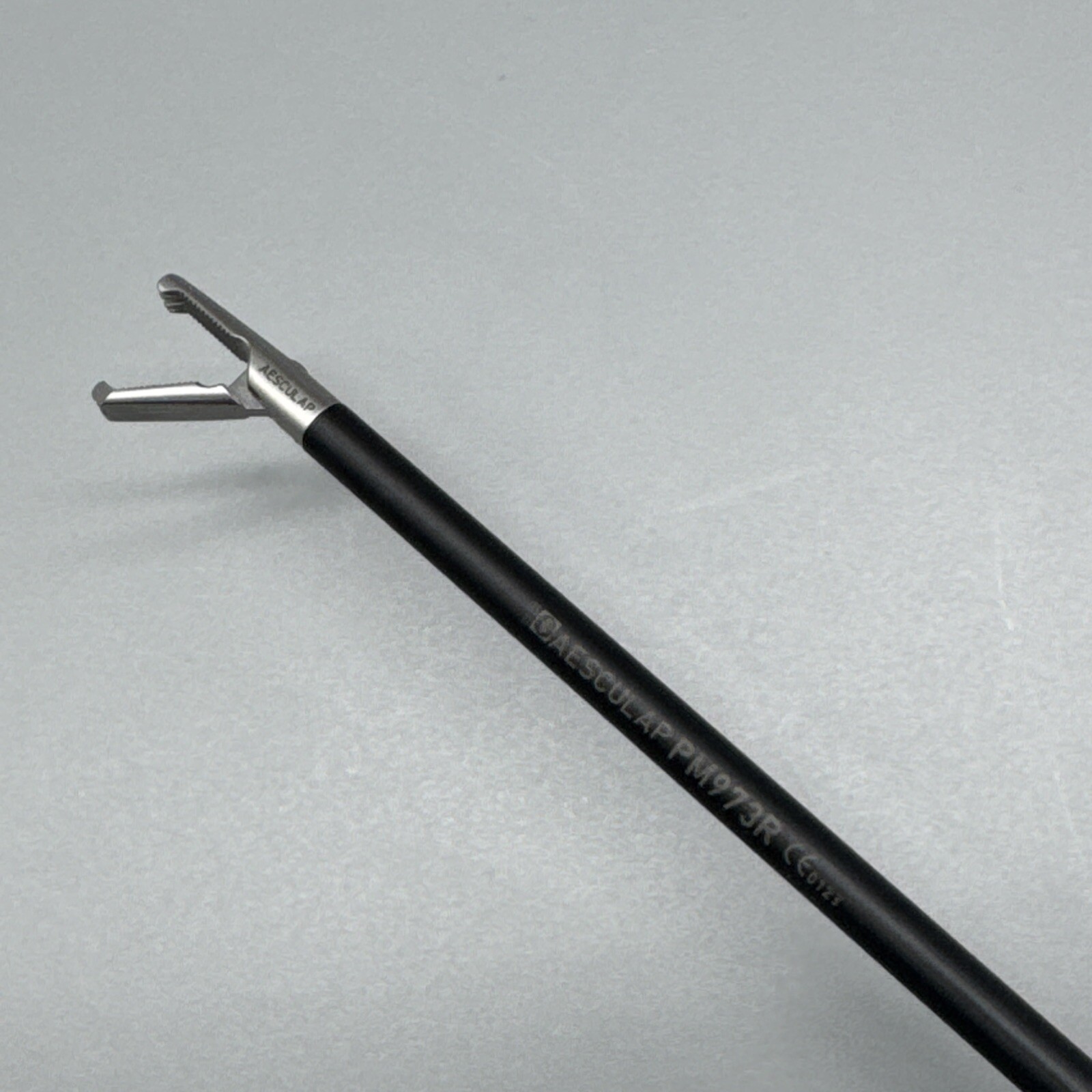 Aesculap PO648R Surgical Laparoscopic 2×4 Rat Tooth Grasping Forceps, 5mm 32cm