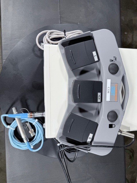 Smith & Nephew Dyonics Power II Console 72200873 w/ Footswitch/ Handpiece (C226)