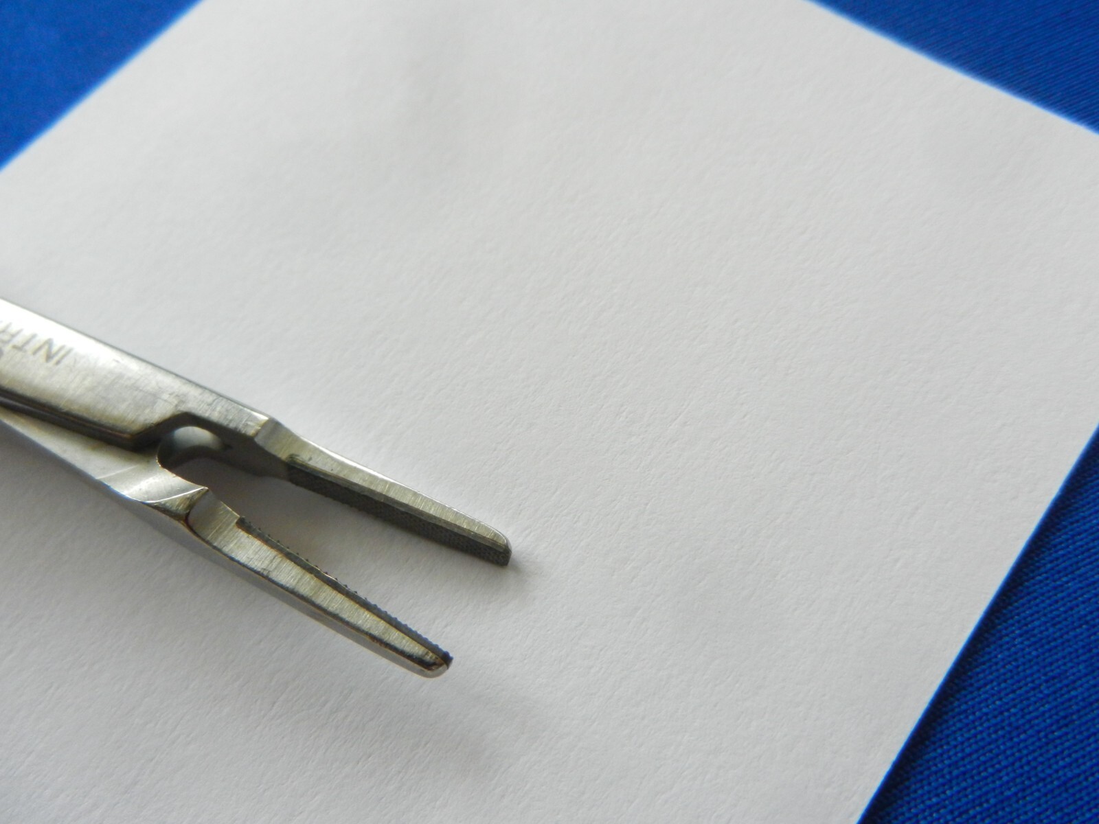 E1891 V. Mueller CH2498 Vital Cooley Straight Narrow Jaw Needle Holder 26.3cm