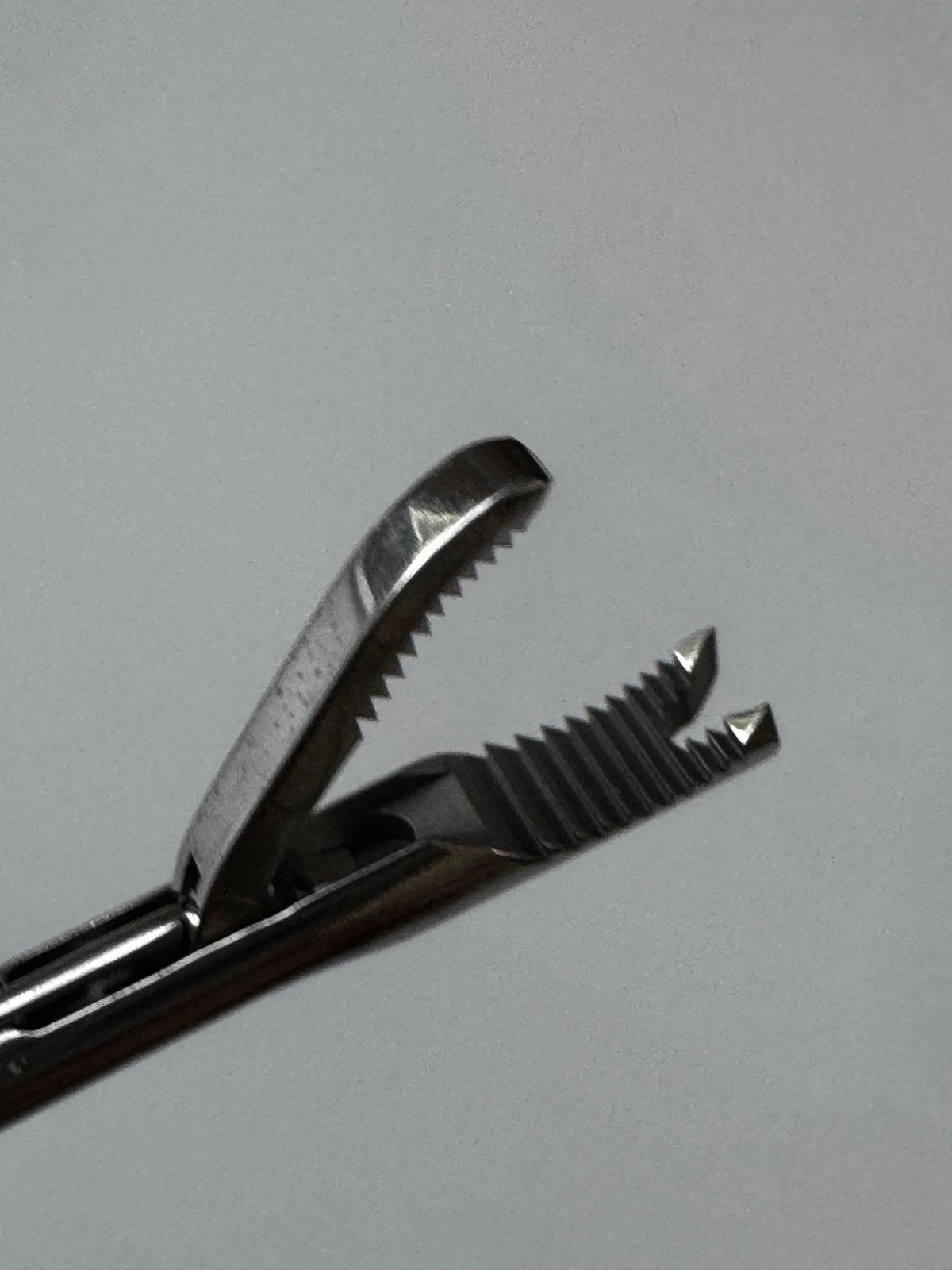 Acufex Pitbull Serrated Sharp Teeth Model 011022