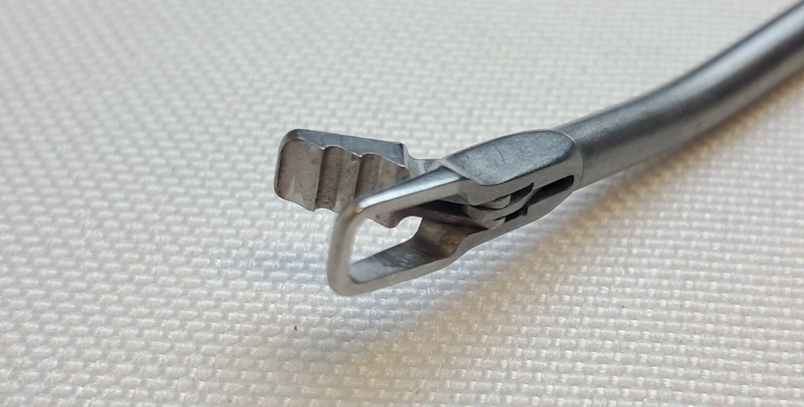 Shutt Linvatec 31.16136 Shovel Nose Forceps