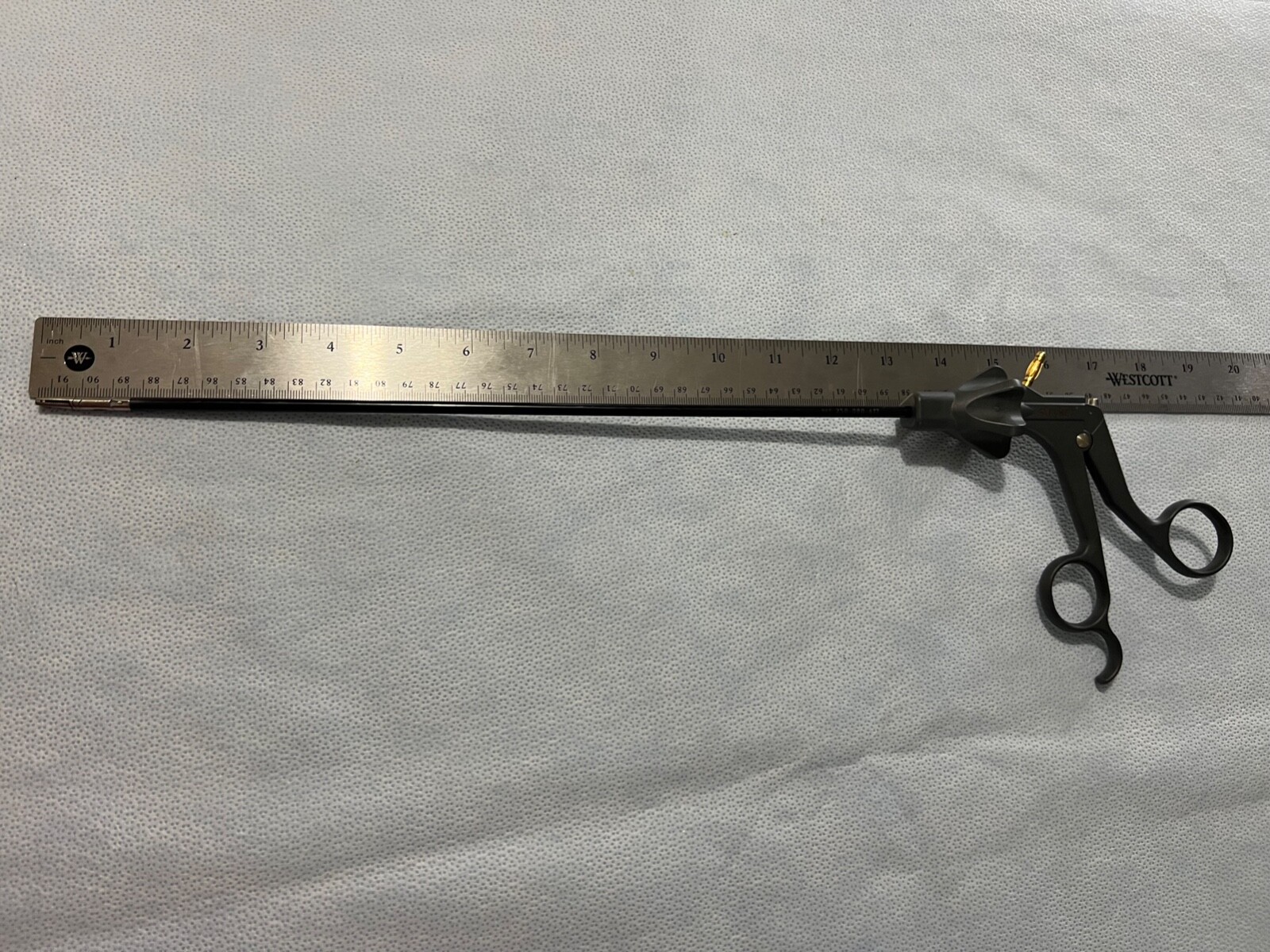 Stryker Laparoscopic Allis Tissue Grasper w/ 250-080-617 Shaft & Handle