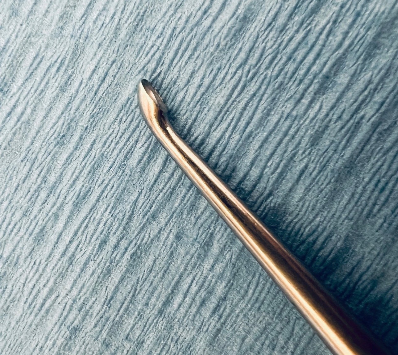 Aesculap Surgical Bone Curette, #0000 Volkmann, 2.8 mm Sharp Tip, FK630R