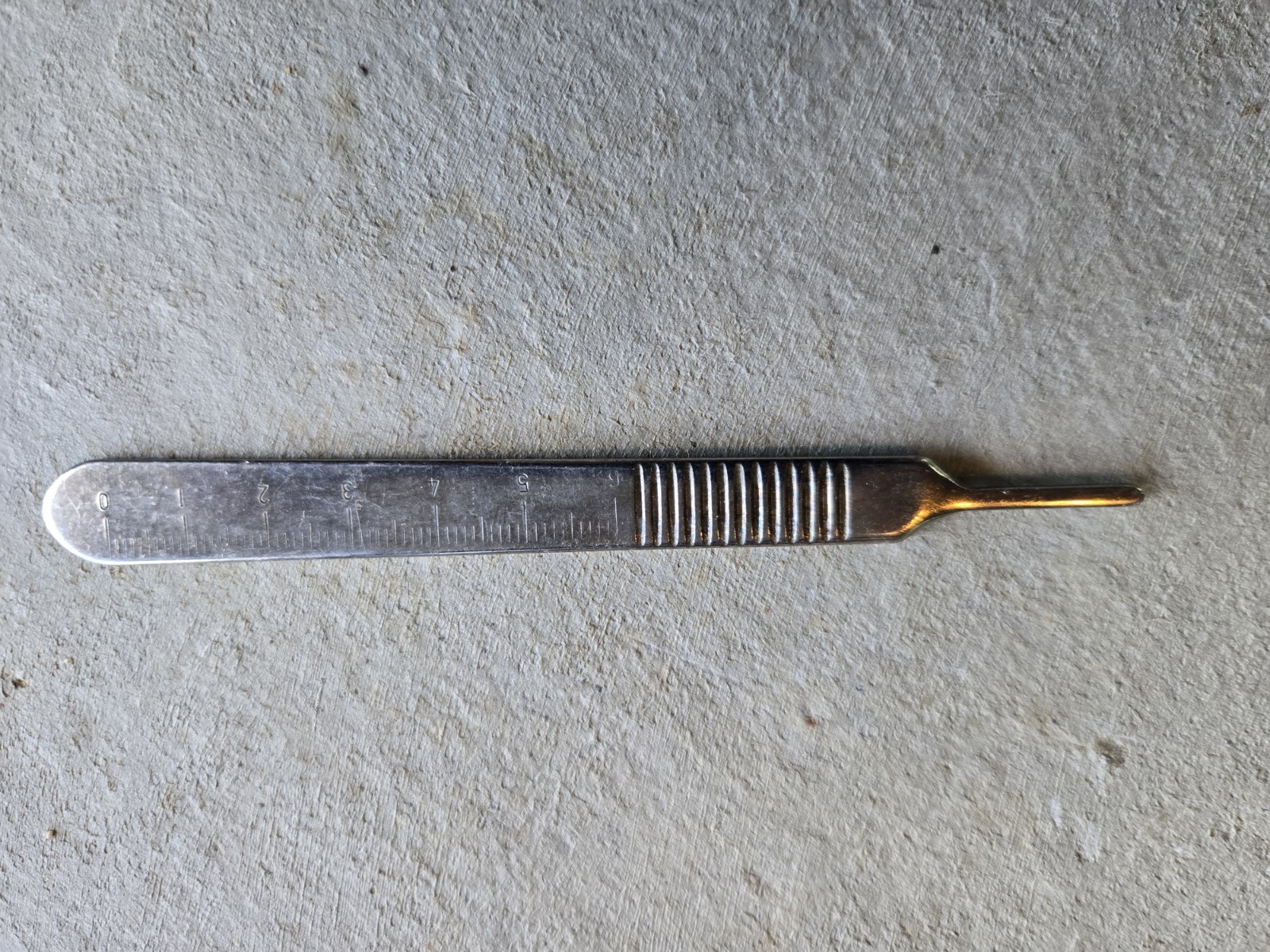 3 Scalpel Handles Bard Parker/ Konig/ Van Mueller & Depuy Tibial Jig Part