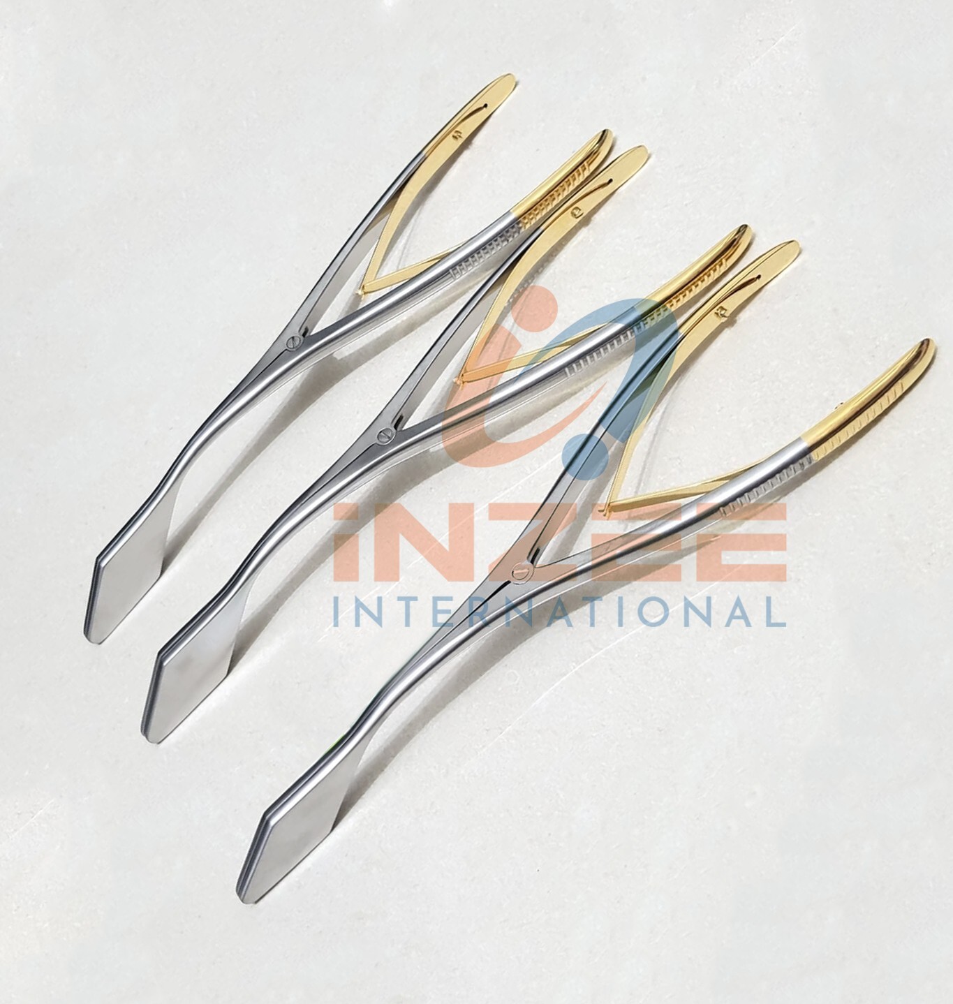Breast And Facial Diamond Shaped Spreader, 22 & 29cm, With Gold Handle By Inzee