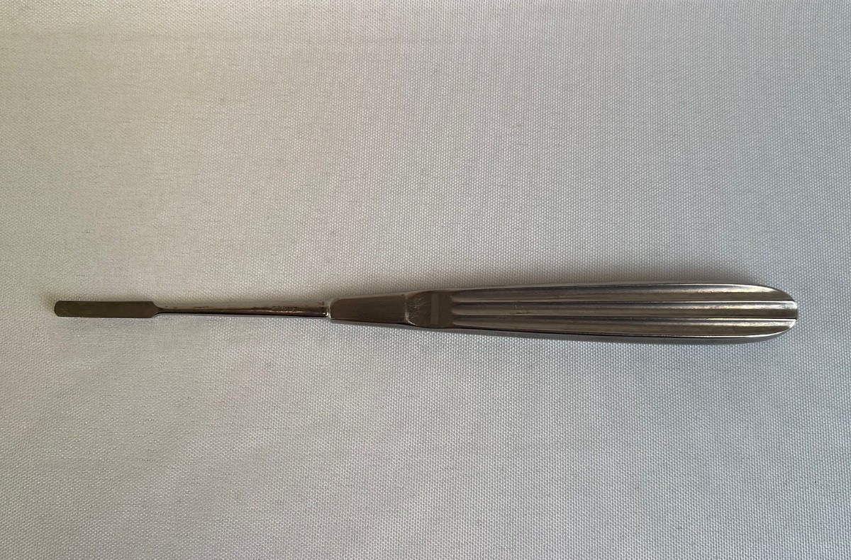 Storz N4610 Joseph Periosteal Elevator 4mm Wide Blade x 17cm Length ENT