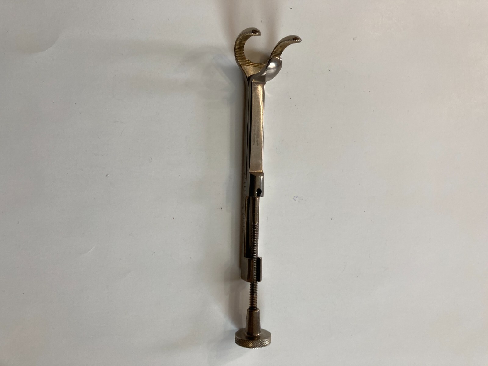 V. Mueller Lowman Bone Clamp Orthopedic Surgical Instrument