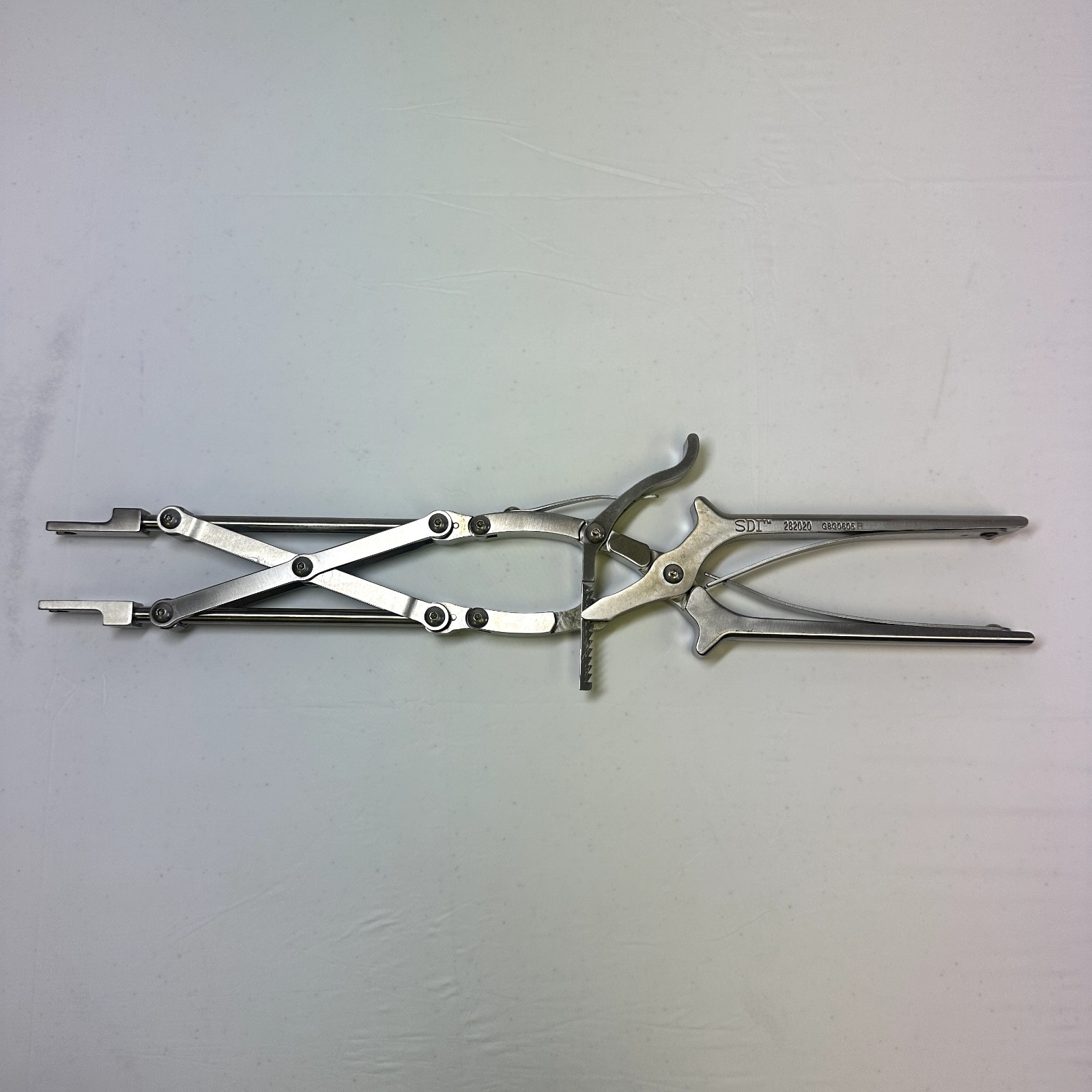 Stryker Surgical Dynamics 282020 Self Retaining Compressor Spinal Neurology