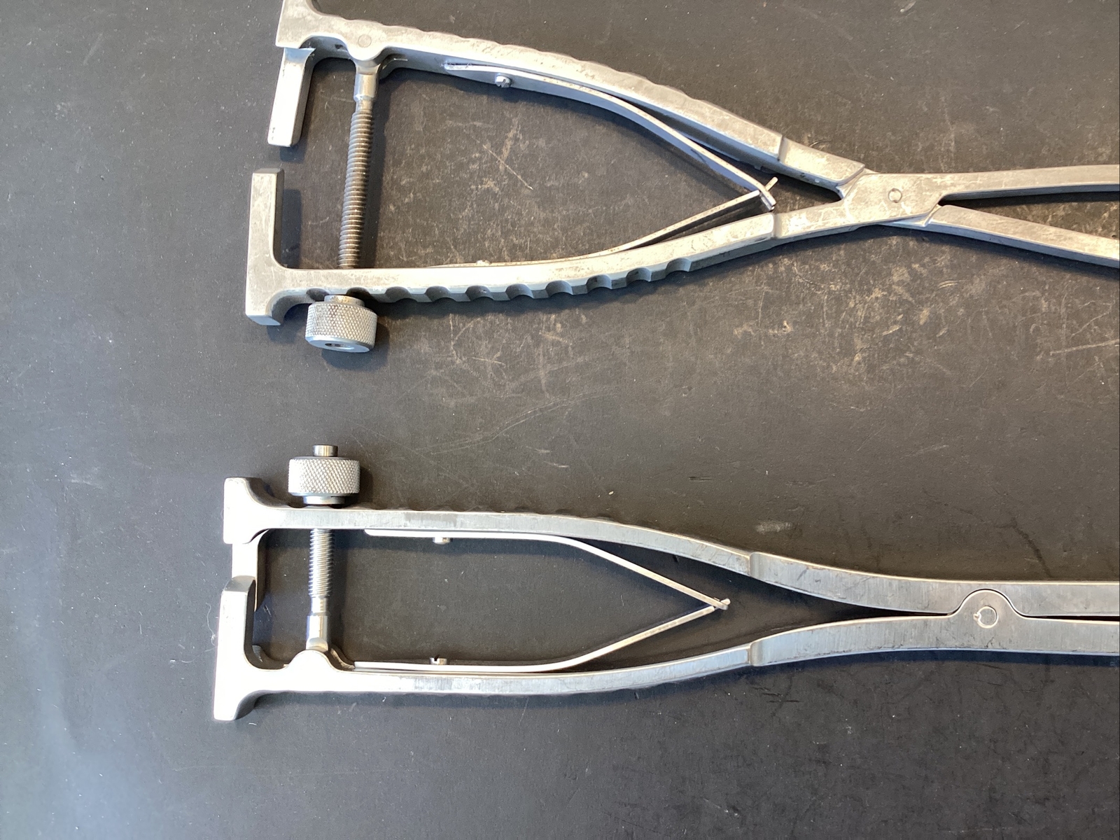 2 Items- Globus Medical Holder, Straight 604.001 & 637.511 Free Ship