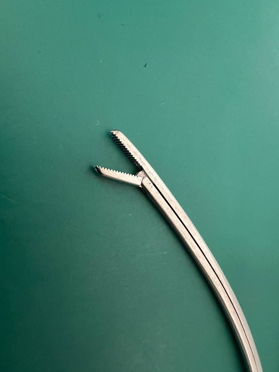 Codman 30-2540 Carroll Pulling Forceps, 4 3/5″