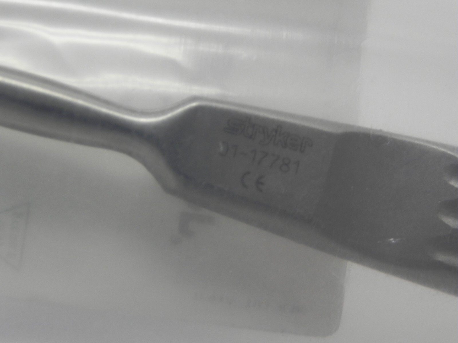 Stryker Obwegeser 01-17781 Periosteal Elevator Flat End 6mm/18cm