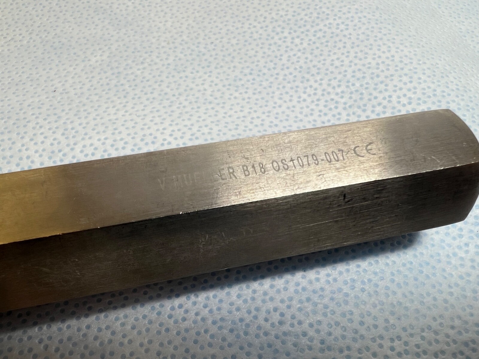 V. Mueller OS1079-007 Periosteal Elevator 8-1/4″ Length X 25.4mm Wide