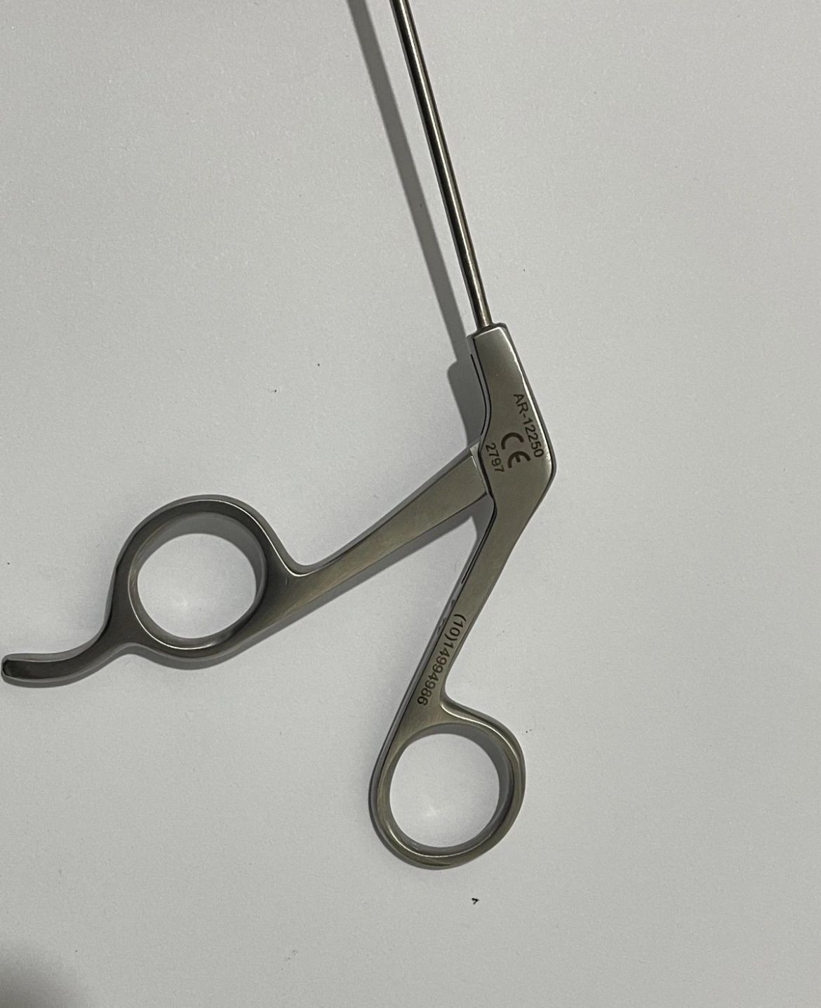 Arthrex AR-12250 Suture Cutter, 4.2 mm, Straight, closed end Instrument
