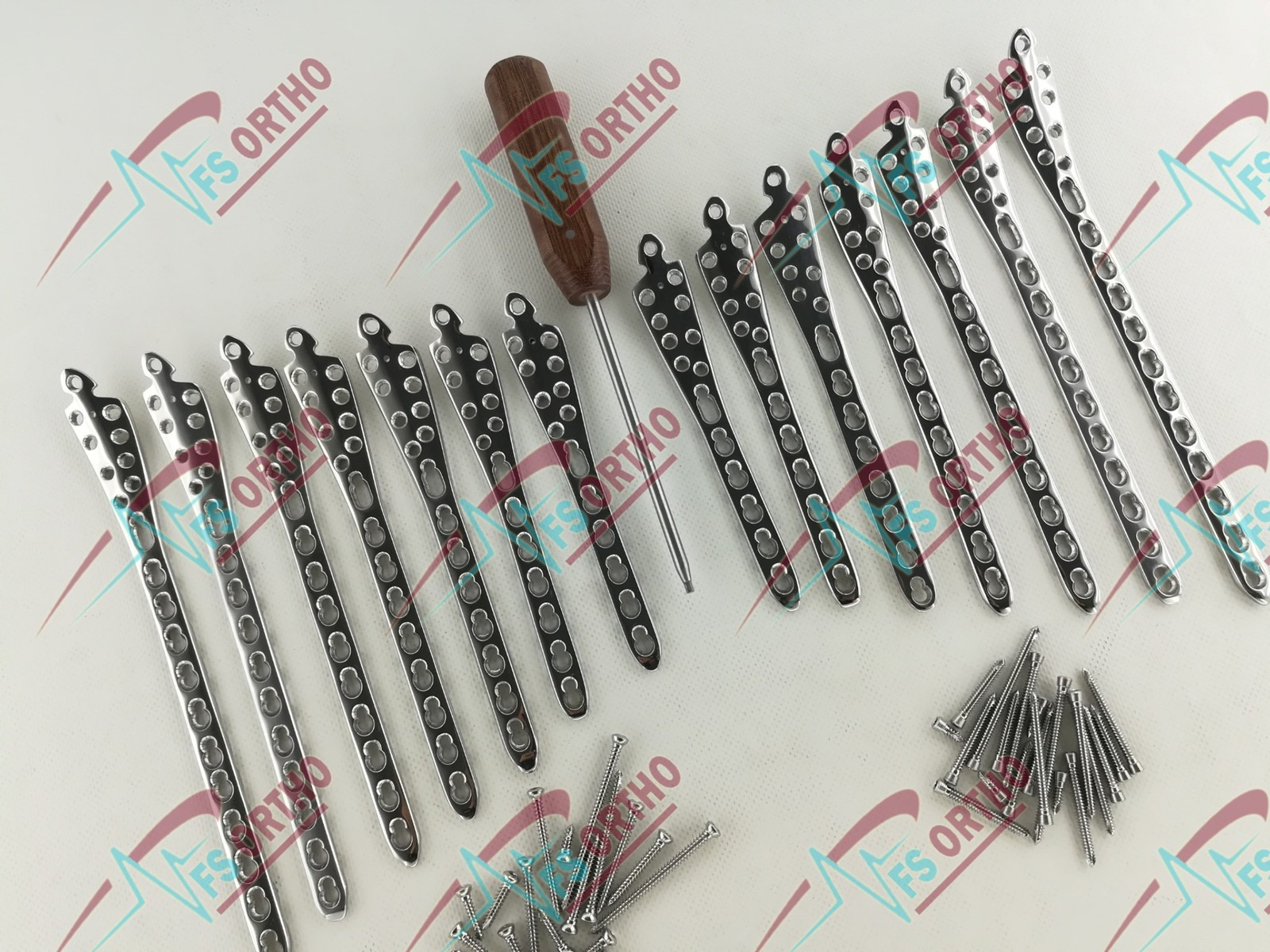 Distäl Tibiä Locking Plates 4–12 Holes L & R with LCP Screws 102 PCS SS316L