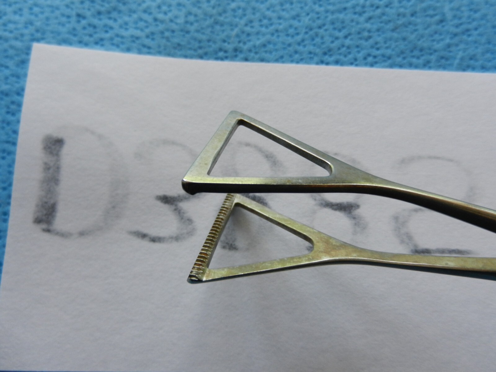 D3885 V. Mueller Surgical Collins Duval Crile Forceps SU5016