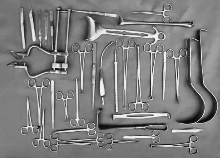General Surgery Basic Laparotomy Surgical Instruments 108 PCS SeT