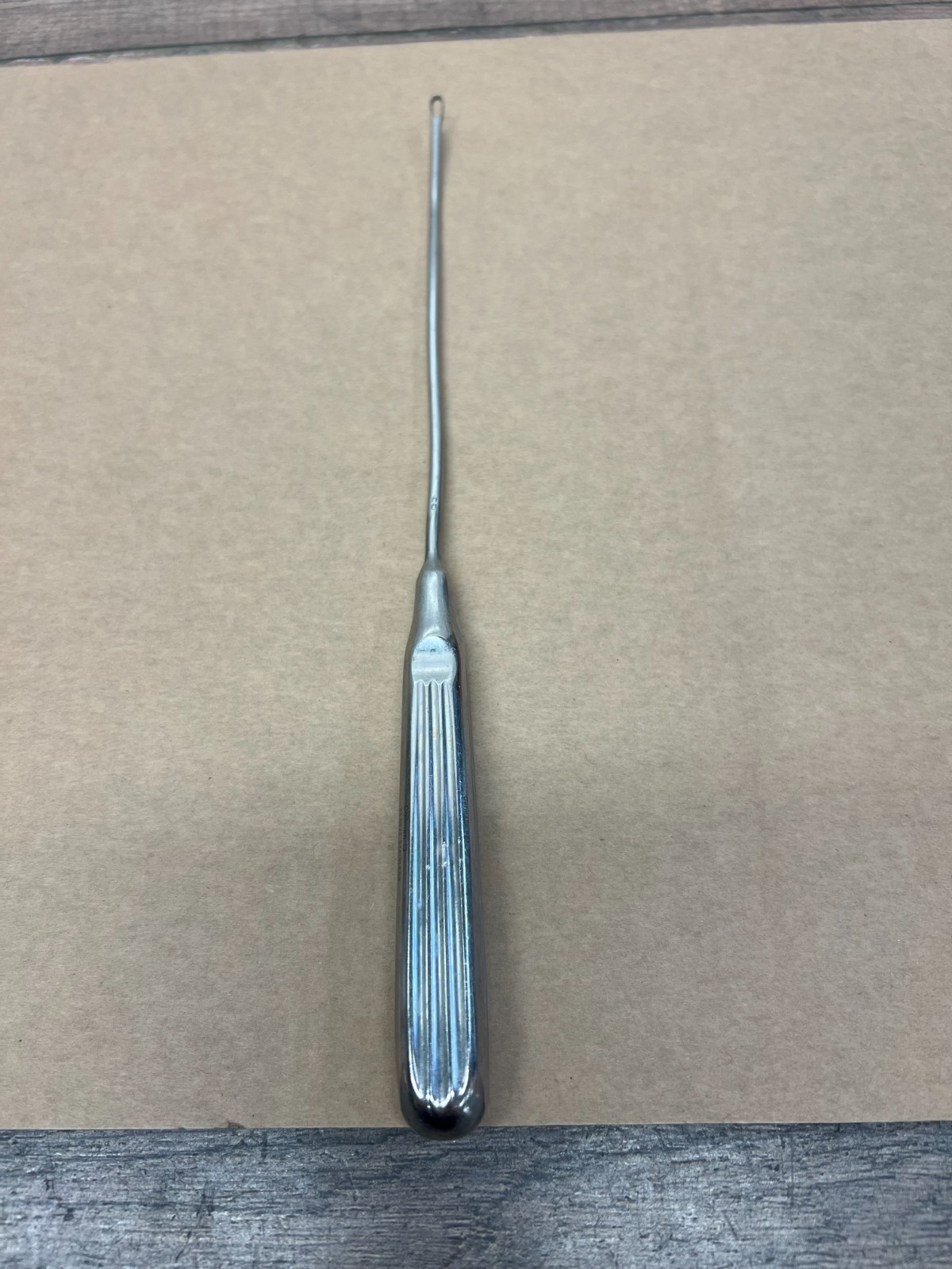 Bruns Bone Curette #8 11″ overall length