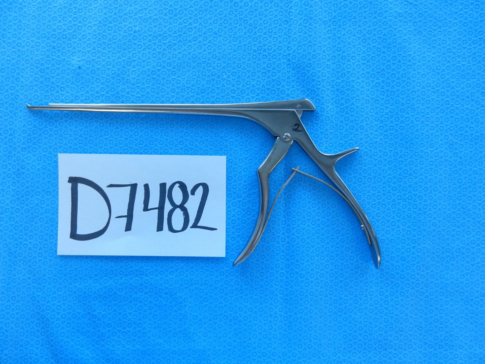 D7482 V. Mueller Spurling 40 Degree Upcutting Rongeur 2mm Bite 8″ NL4071-082