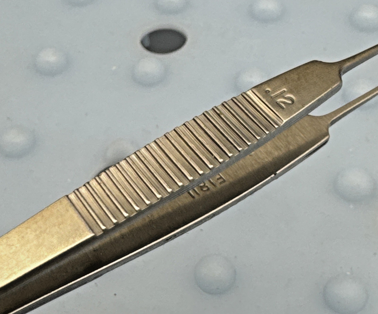 Storz E-1811 Bonn Suturing Forceps