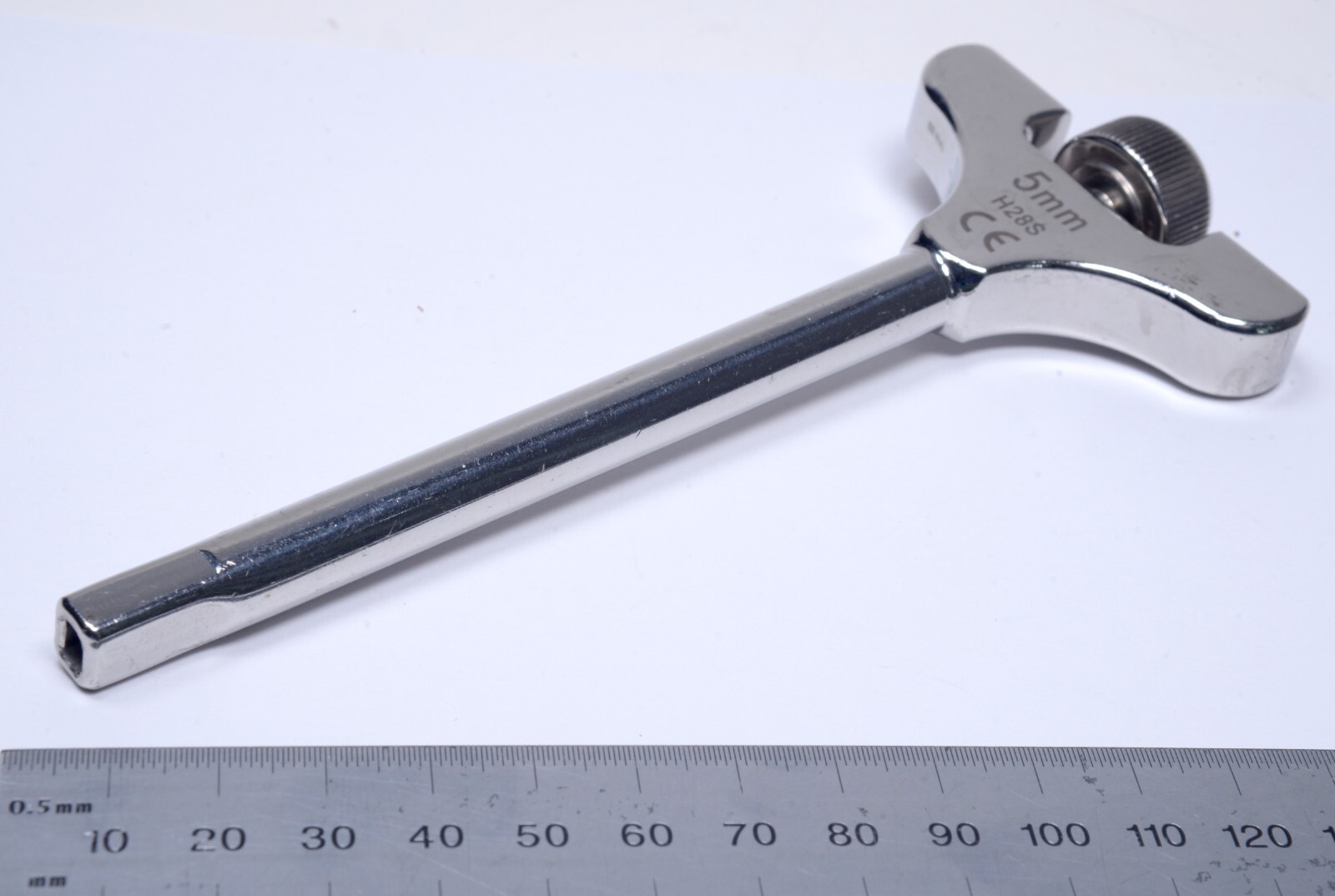 #H28S Introducer 6½” Stainless Steel 5mm Surgical