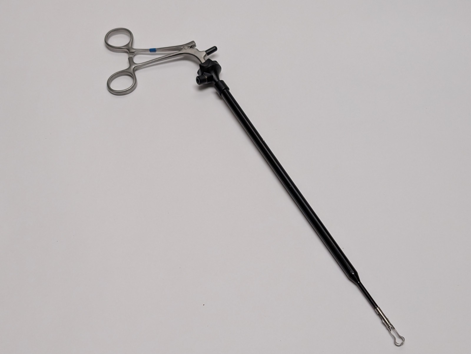 2 pcs. Assorted Surgical Instrument Grasping Forceps (USED).