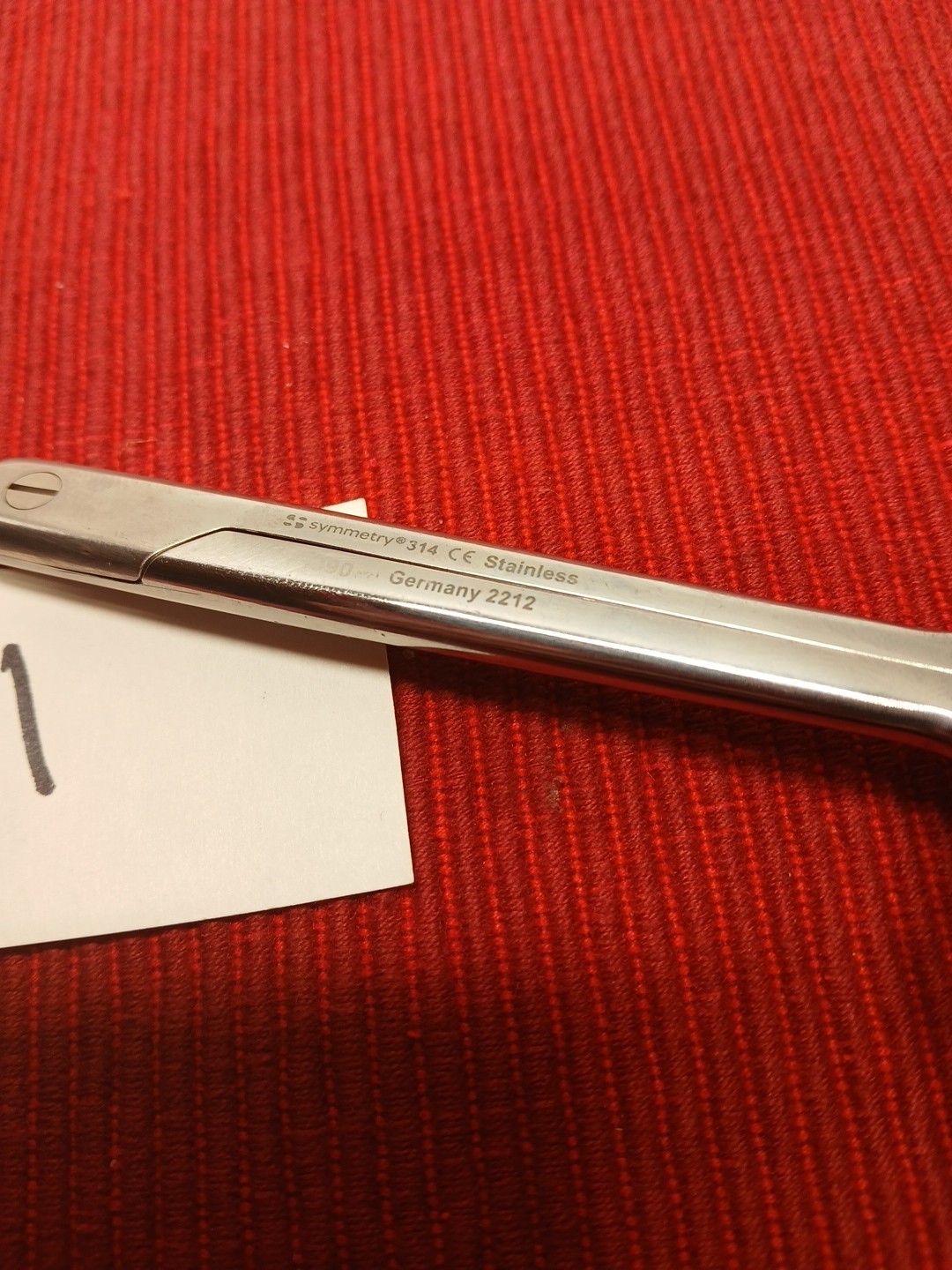 Codman Surgical Mayo Straight Beveled Blade Scissors 17.1cm Length 54-4090