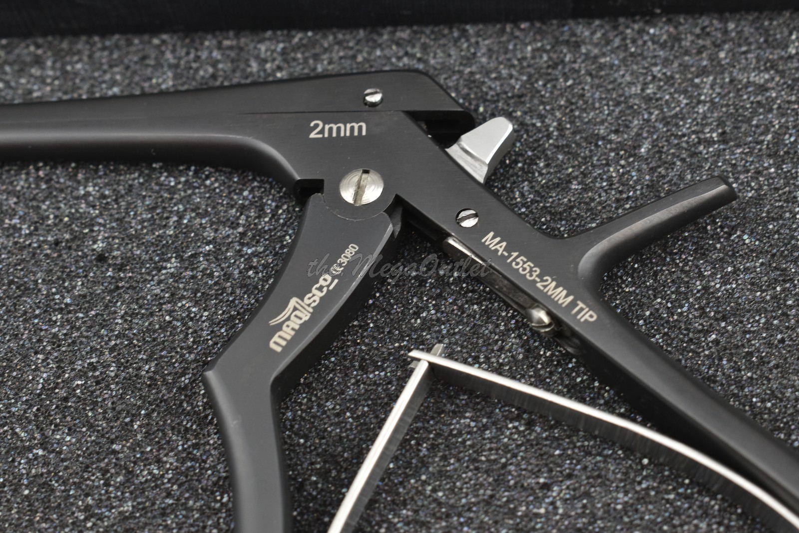 8″ Kerrison Rongeur Upward Cutting at 40° Angle 2mm Bite – Cervical Orthopedic