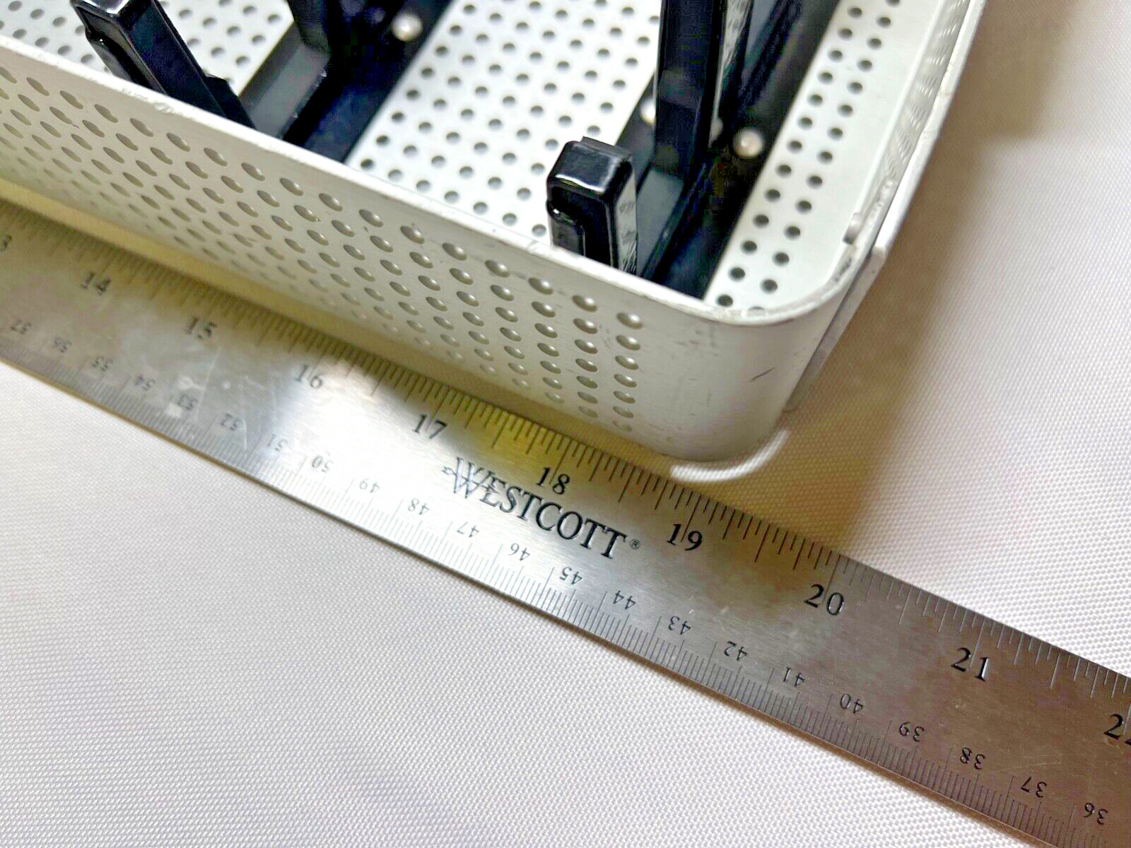 Life instruments 5 Slot Lumbar Elevator Curette Sterilization Case