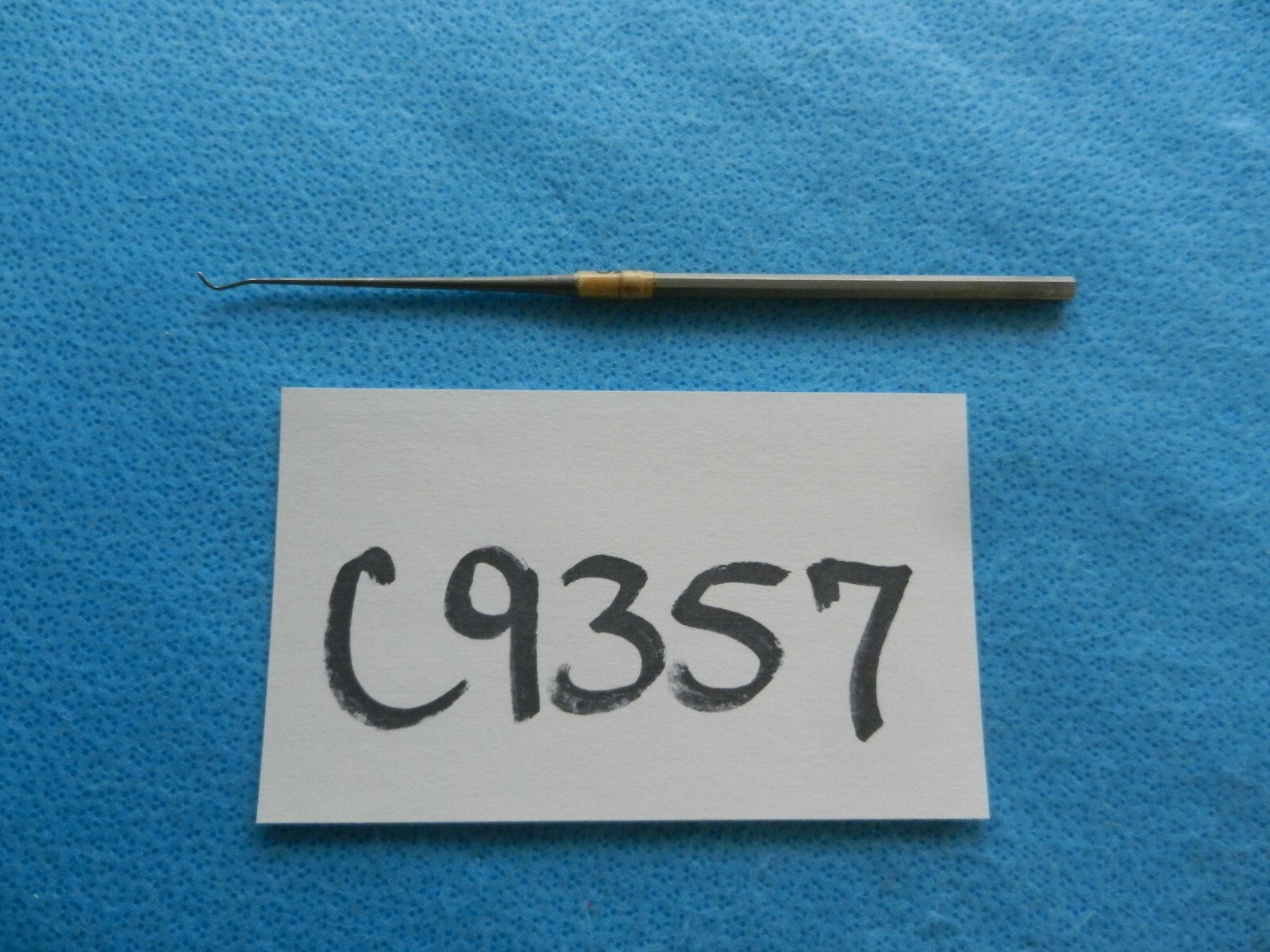 V. Mueller Surgical ENT No. 16 Right Paparella Pick AU13810