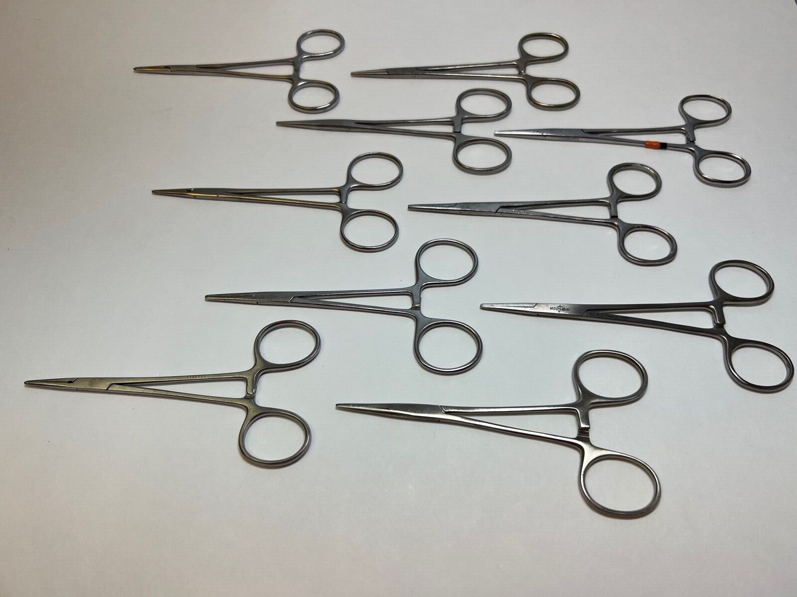 Lot Of 10 Konig Pilling Hemostatic Straight Serrated Jaw Forceps