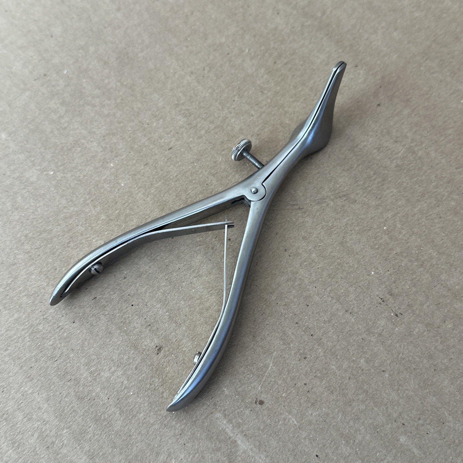 Pre-owned API #67-03-35E Nasal Specula Instrument German Stainless