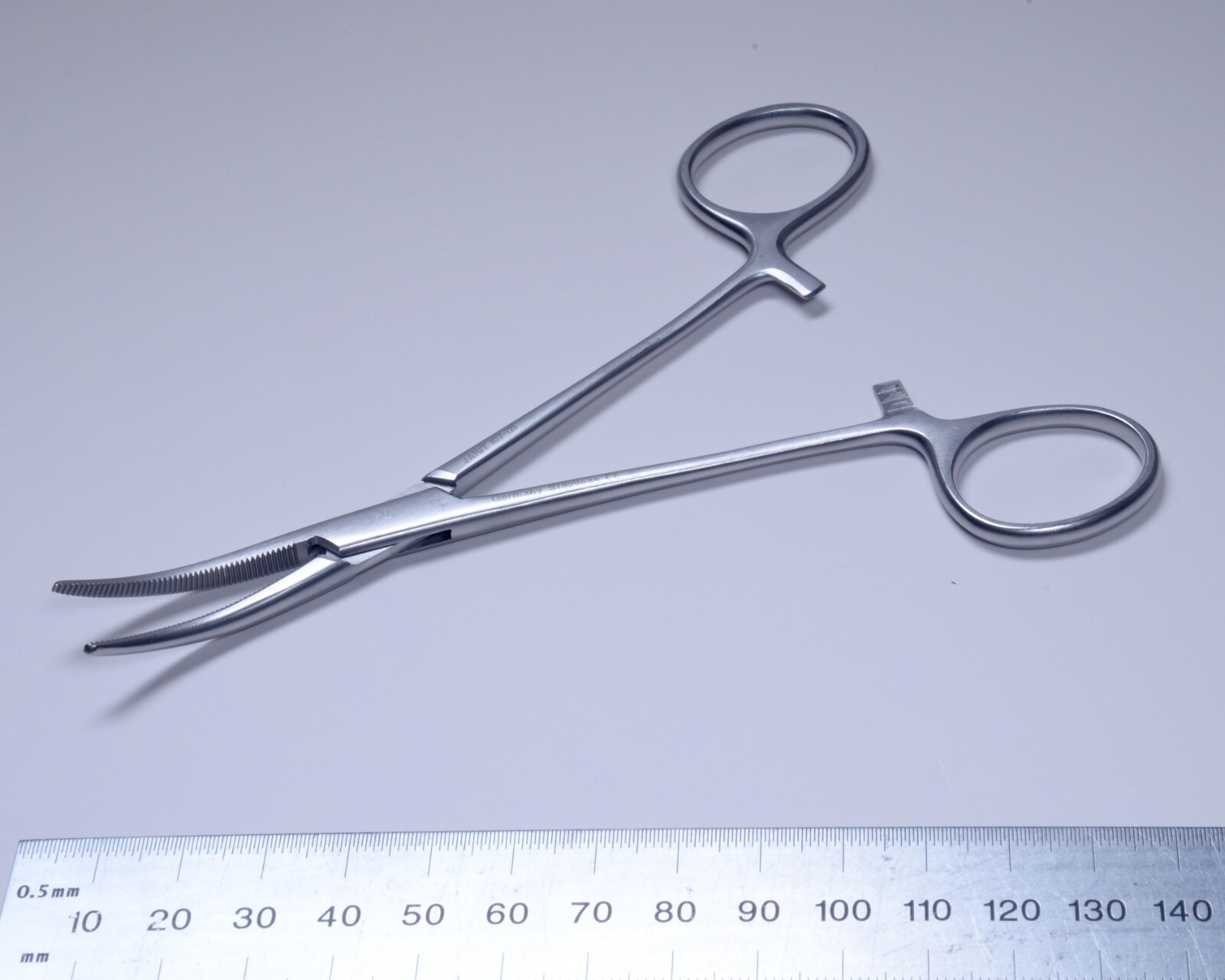 Integra Jarit #107-121 Crile Forceps 5½” Curved Stainless Steel Surgical