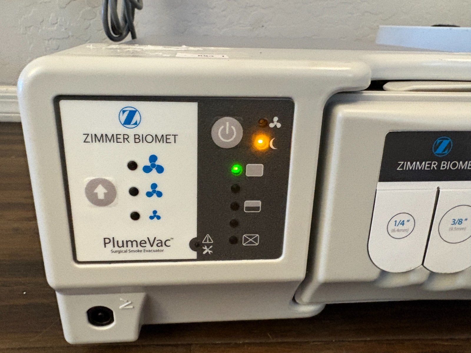 Zimmer PlumeVac AEVV120 Surgical Smoke Evacuator with filter
