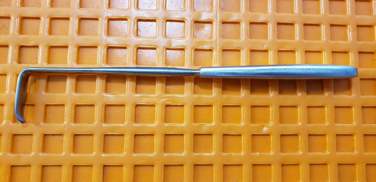 Jarit 200-126 Surgical Langenbeck Retractor 8.5″ small Blade 10mm