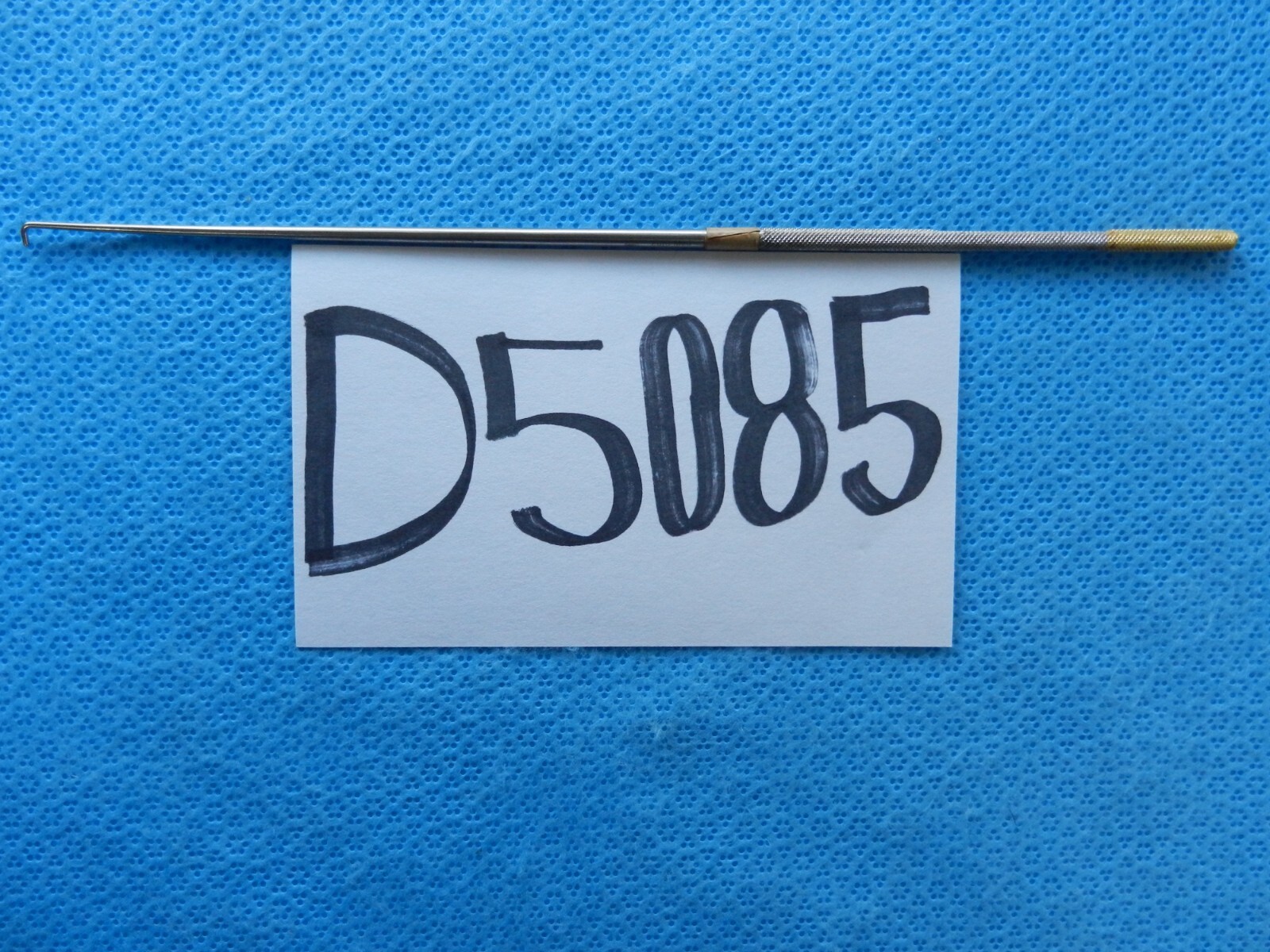 D5085 Euro Med Angled Hook 23cm