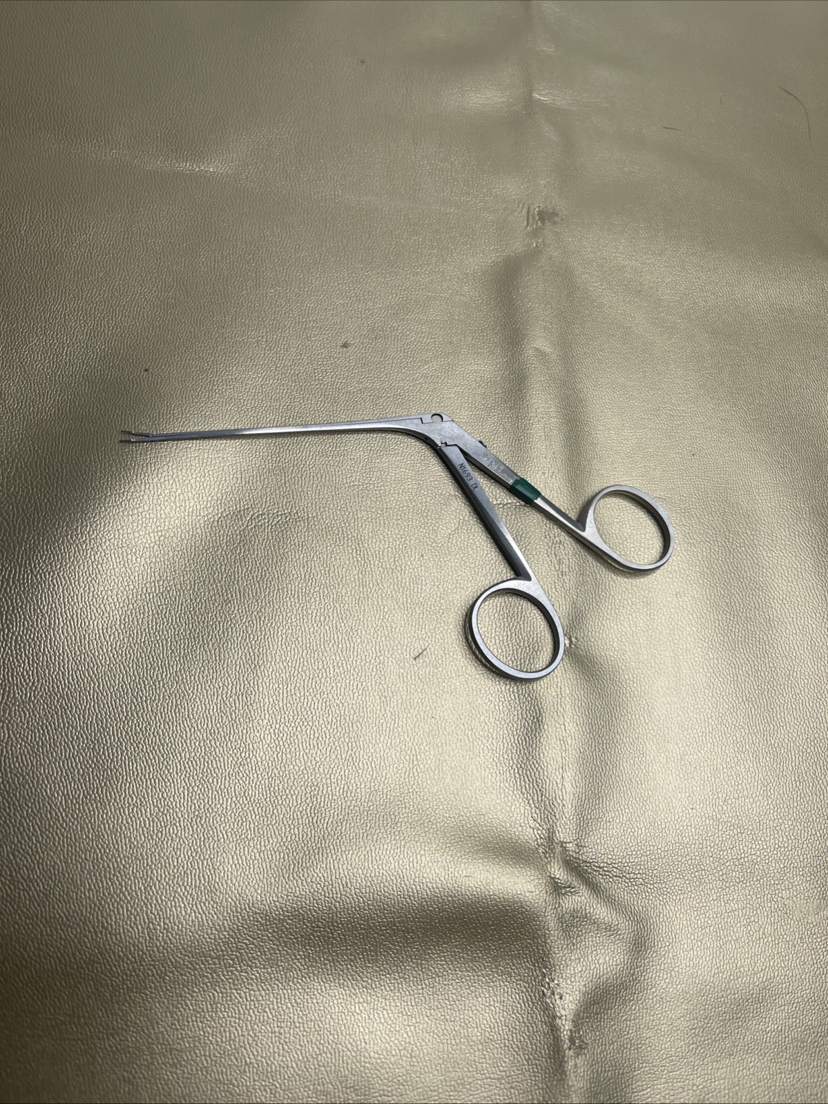 Storz N1693/DL House Wullstein Oval Cup Angled Right Bend Forceps