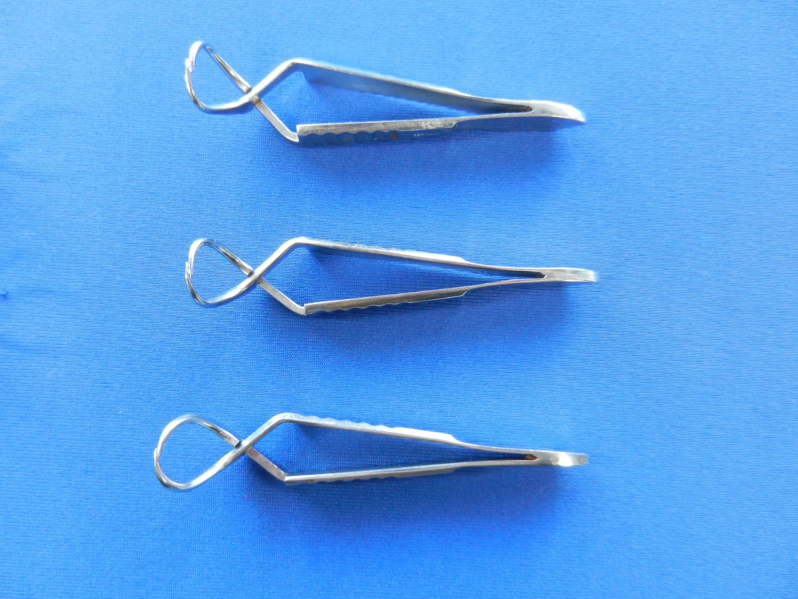 E7284 Lawton Sklar Miltex Lot of 5 Jones Towel Forceps
